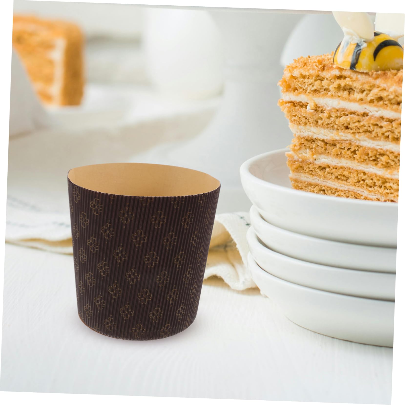 25 Piezas de Moldes de Papel para Muffins Resistentes Grasa, Material Papel Marrón, Fácil de Usar para Hornear en Casa Fiestas Elegantes