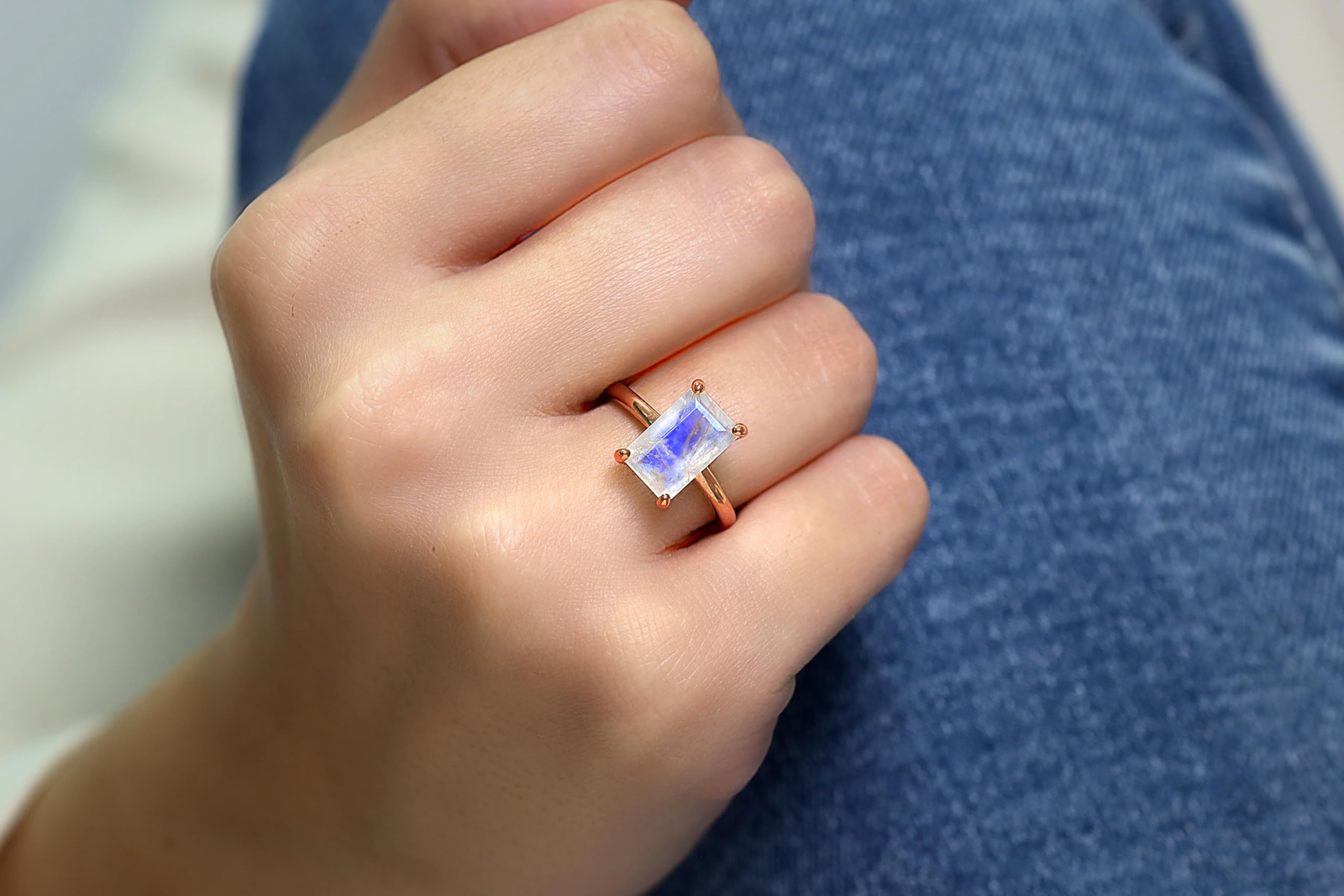 Solo anillo de Piedra de Luna del Arco Iris - Anillos Apilables Dainty para las Mujeres - Personalizable 18k Anillo de Oro Rosa - Joyería de Moda Piedras Preciosas Piedra de Nacimiento - con Caja