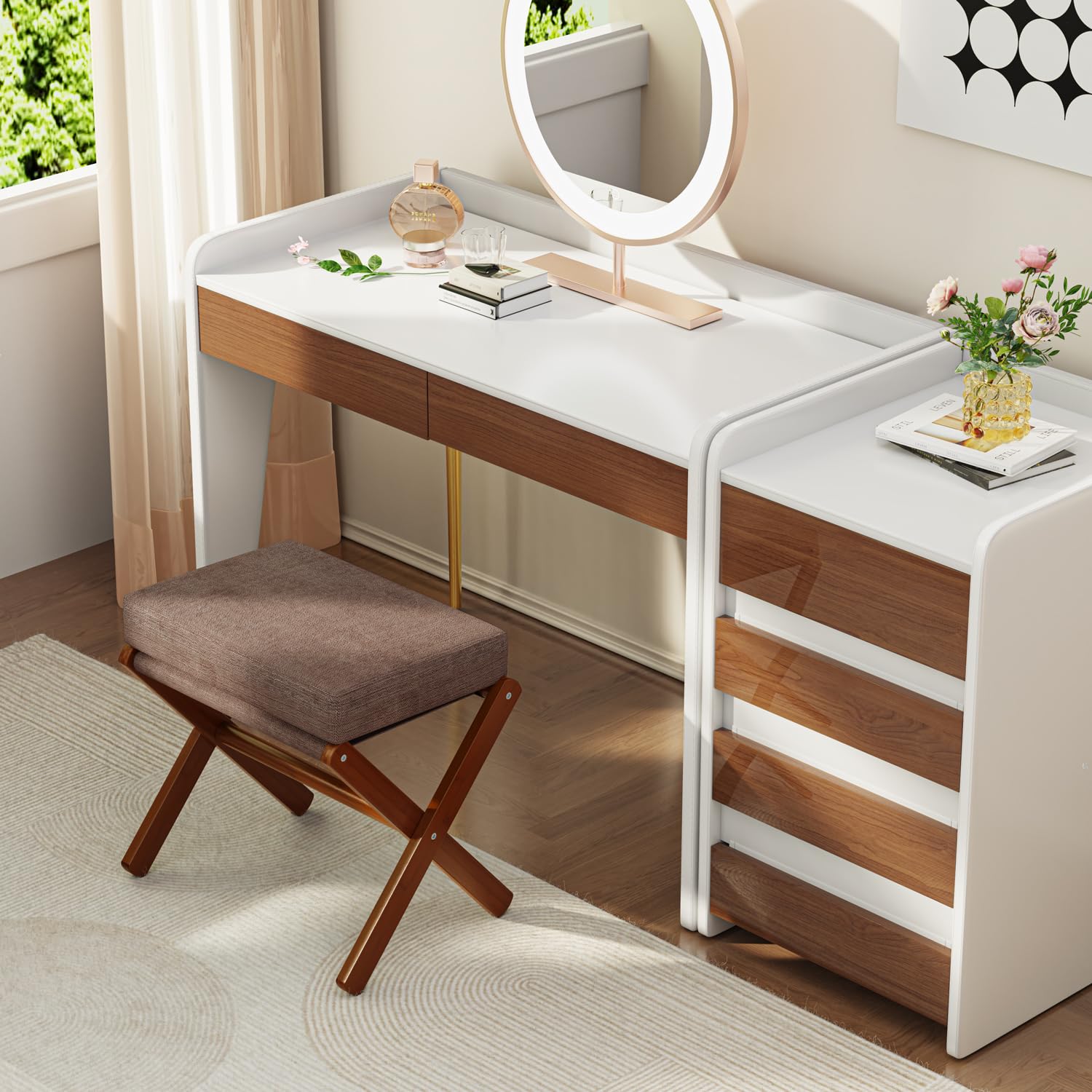 BAMBOOHOMIE Taburete plegable otomano, reposapiés moderno con patas de bambú en X y cojín de espuma gruesa, taburetes plegables pequeños acolchados para dormitorio, sala de estar, taburete de tocador