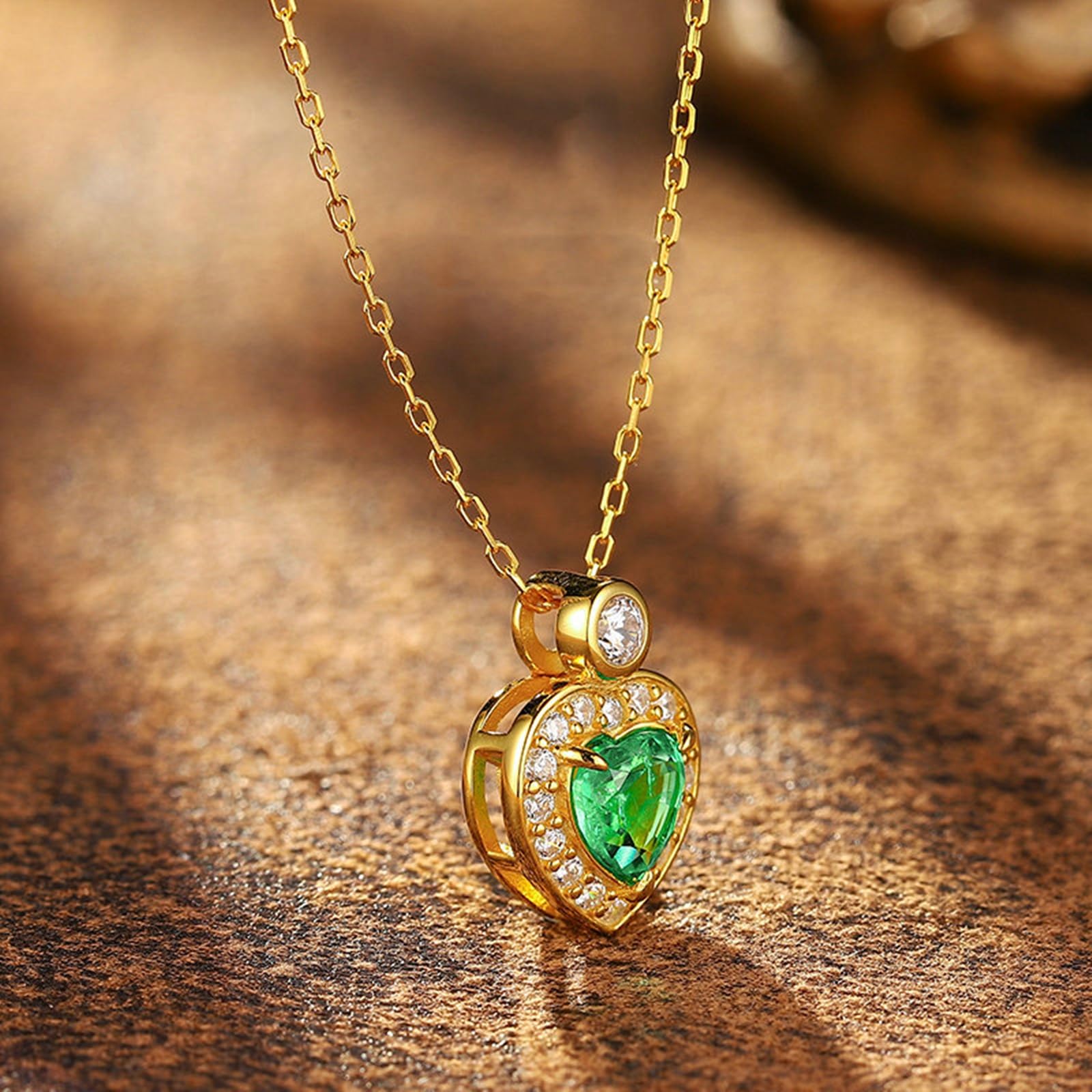 Collares largos con colgante para mujer, corazón de oro amarillo de 9 quilates, 14 quilates y 18 quilates con esmeralda y moissanita creada en laboratorio de 1,5 quilates, collar de novia para