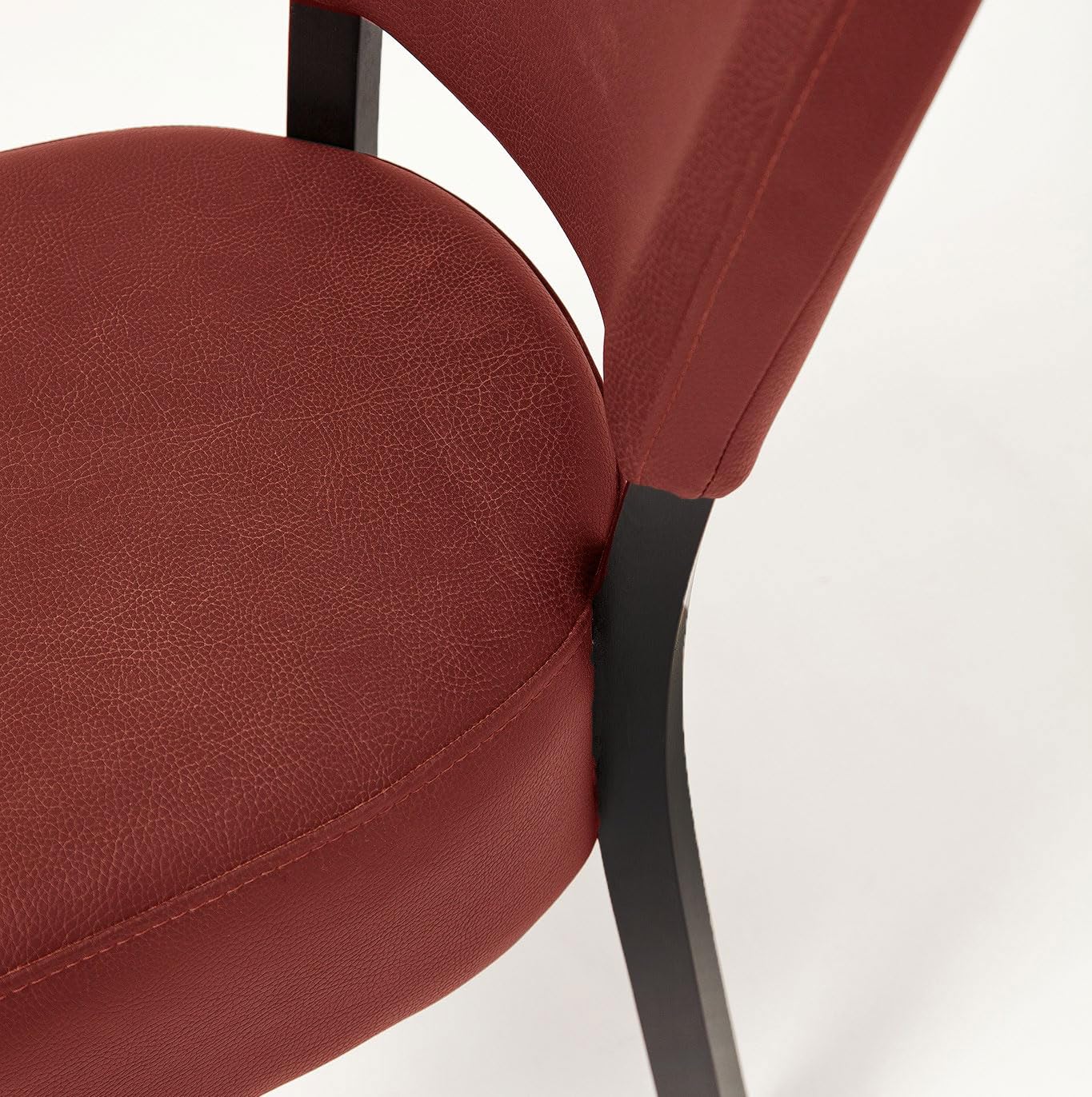 METRO Professional Gepolsteter Restaurant-Stuhl Jack, 2er Set Esszimmerstühle, Buchen-Holz/Kunstleder, 110 kg Tragkraft, mit Kunststoffgleitern, Rot