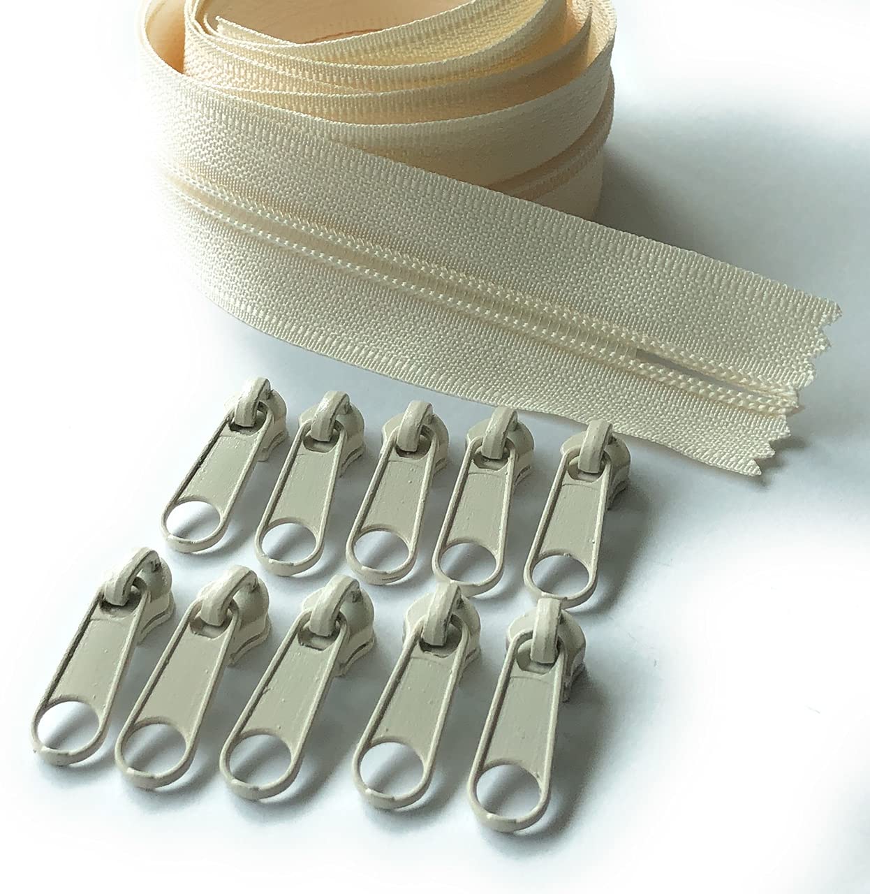 Ads Zipper Cream - 103 Continuous Nylon No.5 Zip With Sliders #5 Chain Zipper On Roll With 10 Pullers (, 196.8" - 5 Metre)