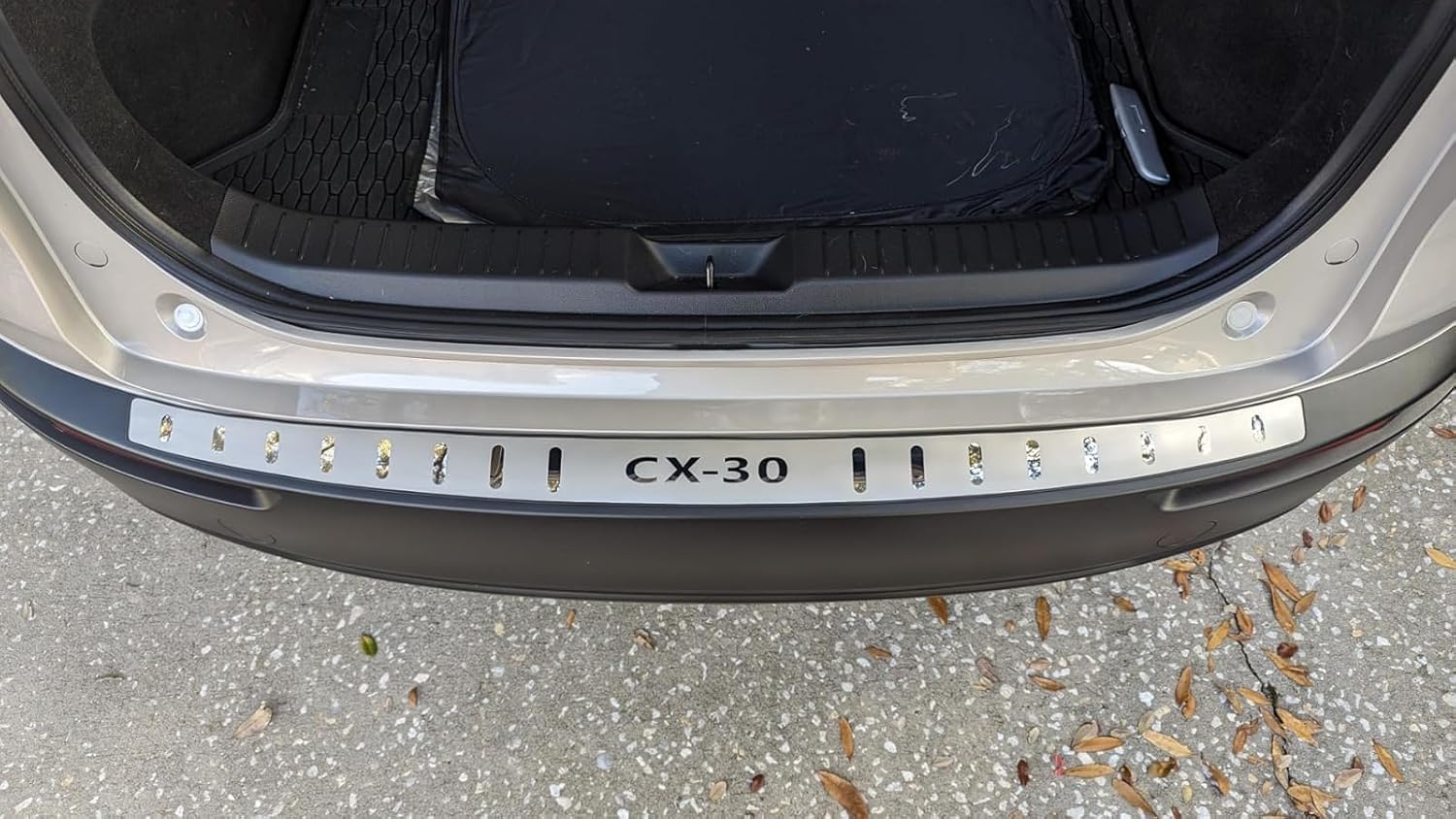 Car Stainless Steel Rear Bumper Protector, for Mazda CX-30 CX30 CX 30 2020 2021 2022 2023 Accessories, Auto Parts Tailgate Back Trunk Door Sill Cover Scuff Plate Strip Guard Protection