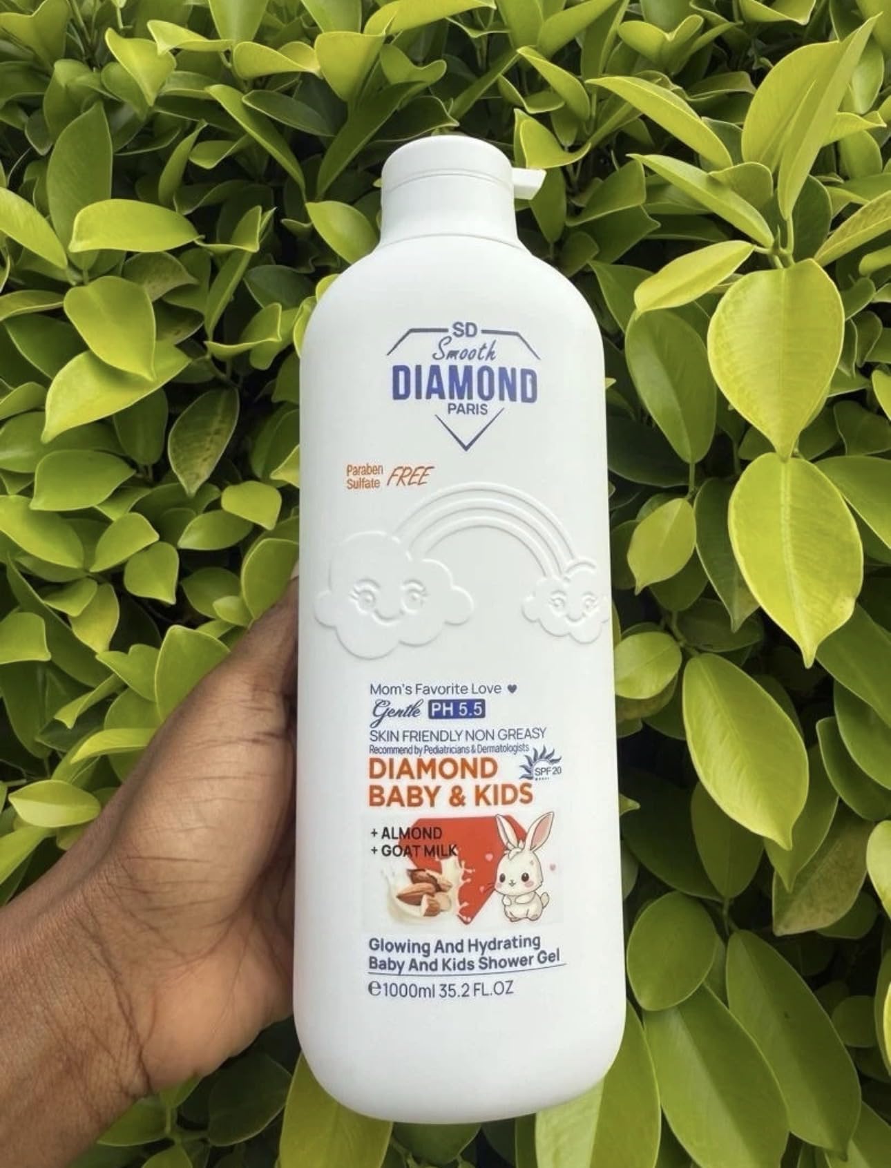Smooth Diamond Baby & Kids Shower Gel with Almond and Goat Milk, pH 5.5 Gentle, Skin-Friendly Non-Greasy Formula, 1000ml