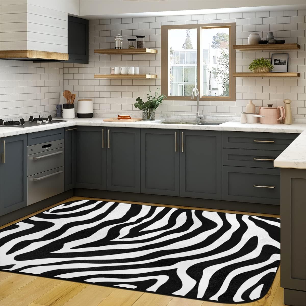 5' x 7' Black and White European Stripes Super Soft Area Rug for Kids Baby Nursery, Carpets for Entryway Laundry Kids Room Nursery, Fuzzy Rugs for Nursery