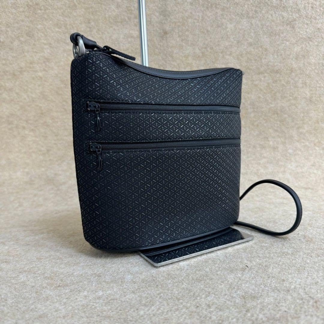 Amazon.co.jp: 5A24 印傳屋 インデンヤ ショルダーバッグ ブラック 本  