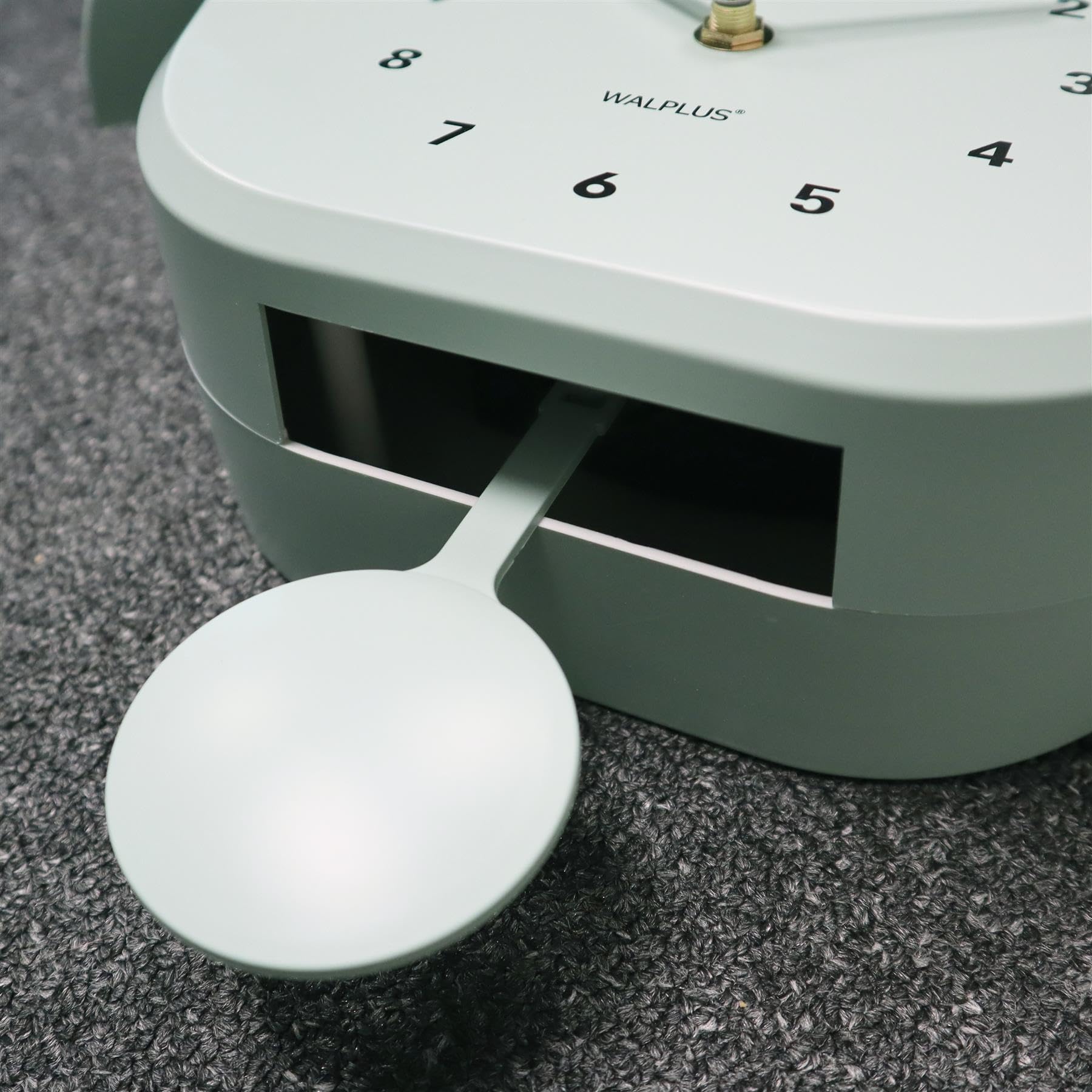 WALPLUS Horloge coucou vert menthe pastel 32,5 cm avec pendule amovible, motif nichoir à oiseaux, coucou blanc.