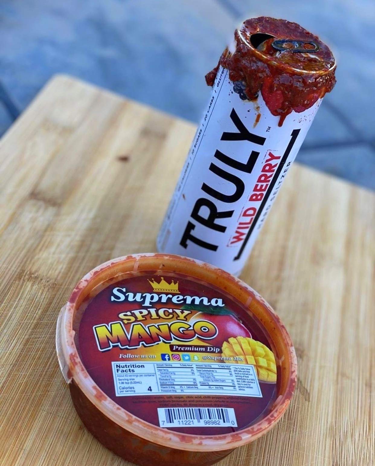 Suprema Chamoy Rim Dip Tamarind Paste Mexican Candy Spicy Chili Mango Chamoy Sauce Flavor