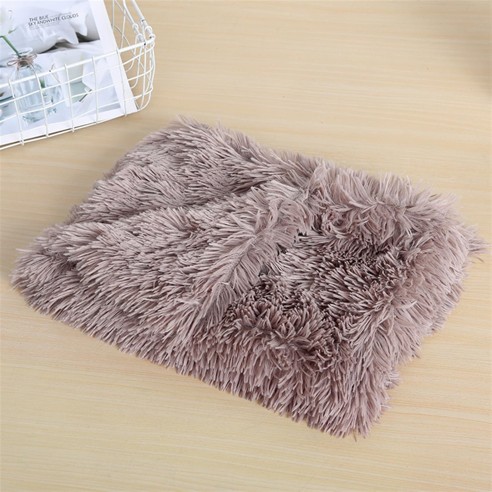 Wokuaile Puppy Blanket Pet Soft Fleece Dog Blankets Fluffy Warm Cat Kitten Throw Plush Washable Reversible for Large Medium Small Dog Khaki, 36 x 56 cm — image 1