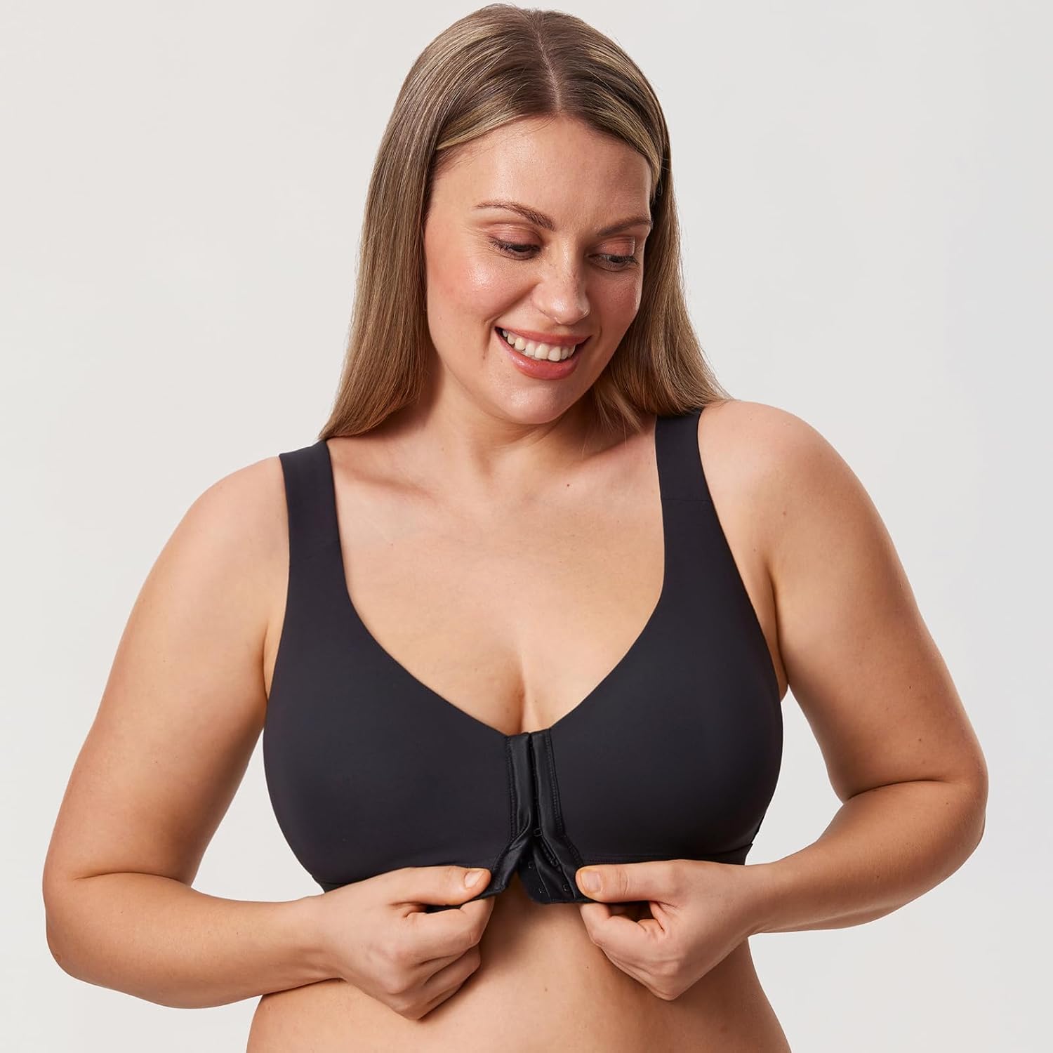 DELIMIRA Women's Inbarely Plus Front Closure Bras Posture Wireless Full Coverage Plus Size Unlined Bra - Image 4