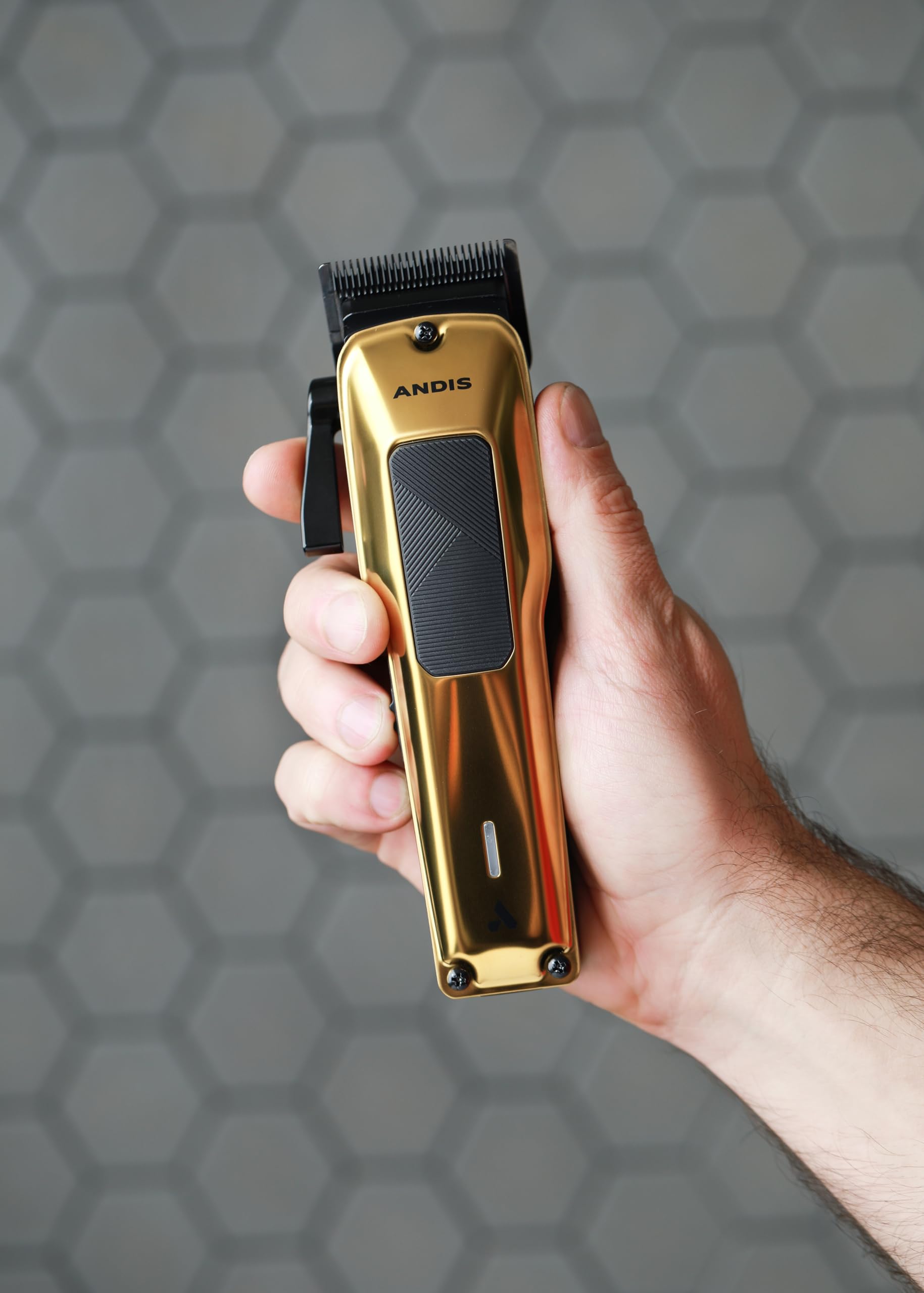 Andis 562118 Professioneller Haarschneider mit/ohne Kabel, verstellbare Phaze-Klinge für gründliches Schneiden, Gold