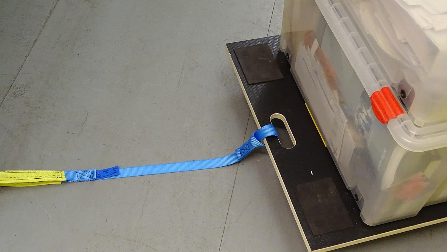 Dolly Strap 100cm x 25mm width strap ideal for lifting the dolly over steps - EN-12195 standard