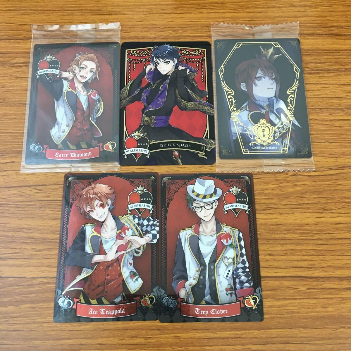 新品 未開封 ツイステッドワンダーランド ウエハース 1BOX分 20パック  