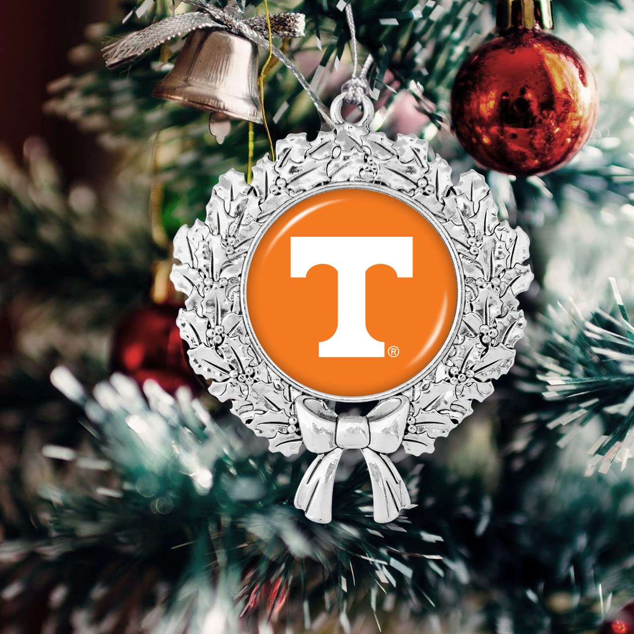 Tennessee Volunteers Wreath with Team Logo Silver Metal Christmas Ornament Gift Tree Decoration UT