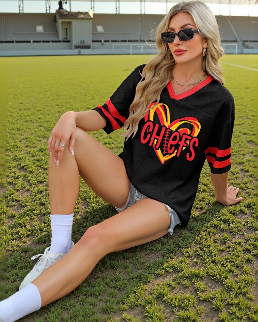 Oversized Football Game Day Shirt Women Sunday Funday Jersey Football Team Fans Mesh Tshirt V Neck Heart Graphic Tops - Image 3