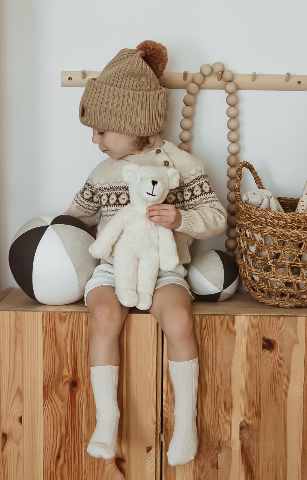 SENGER NATURWELT großer Schlenker-Bär, Weiß I Kuscheltier aus GOTS-zertifizierten Materialien I Naturnahes Design für Spielspaß und Dekoration