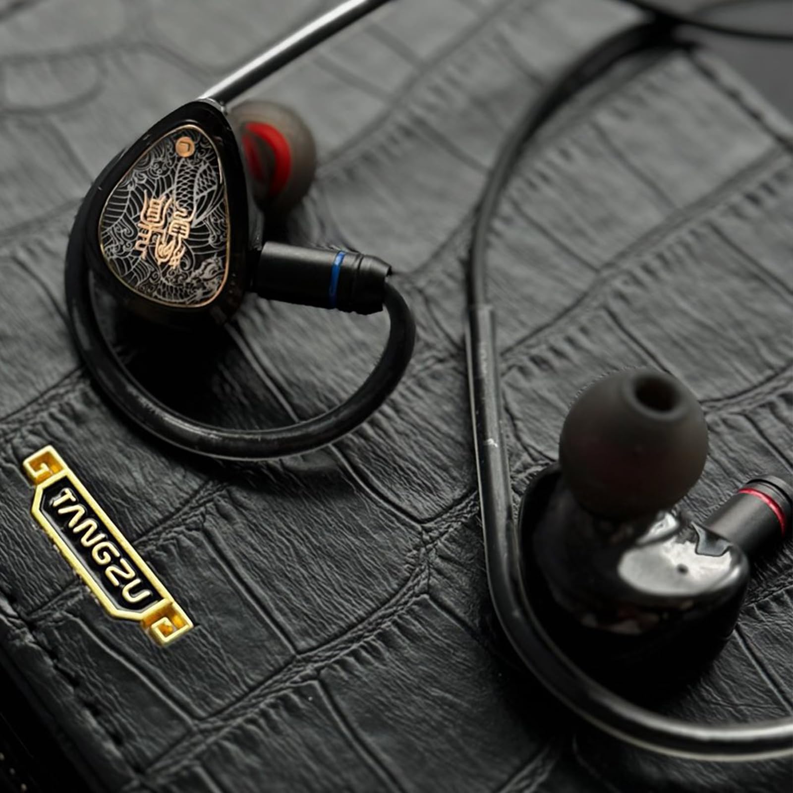 TANGZU Wan'er II S.G IEM der 2. Generation IEM mit PET-Membran, 10 mm, dynamischer Treiber, flach, 2-polig, abnehmbar, OFC, versilbert, Upgrade-Kabel, In-Ear-Kopfhörer, Schwarz, 4,4 mm, kein