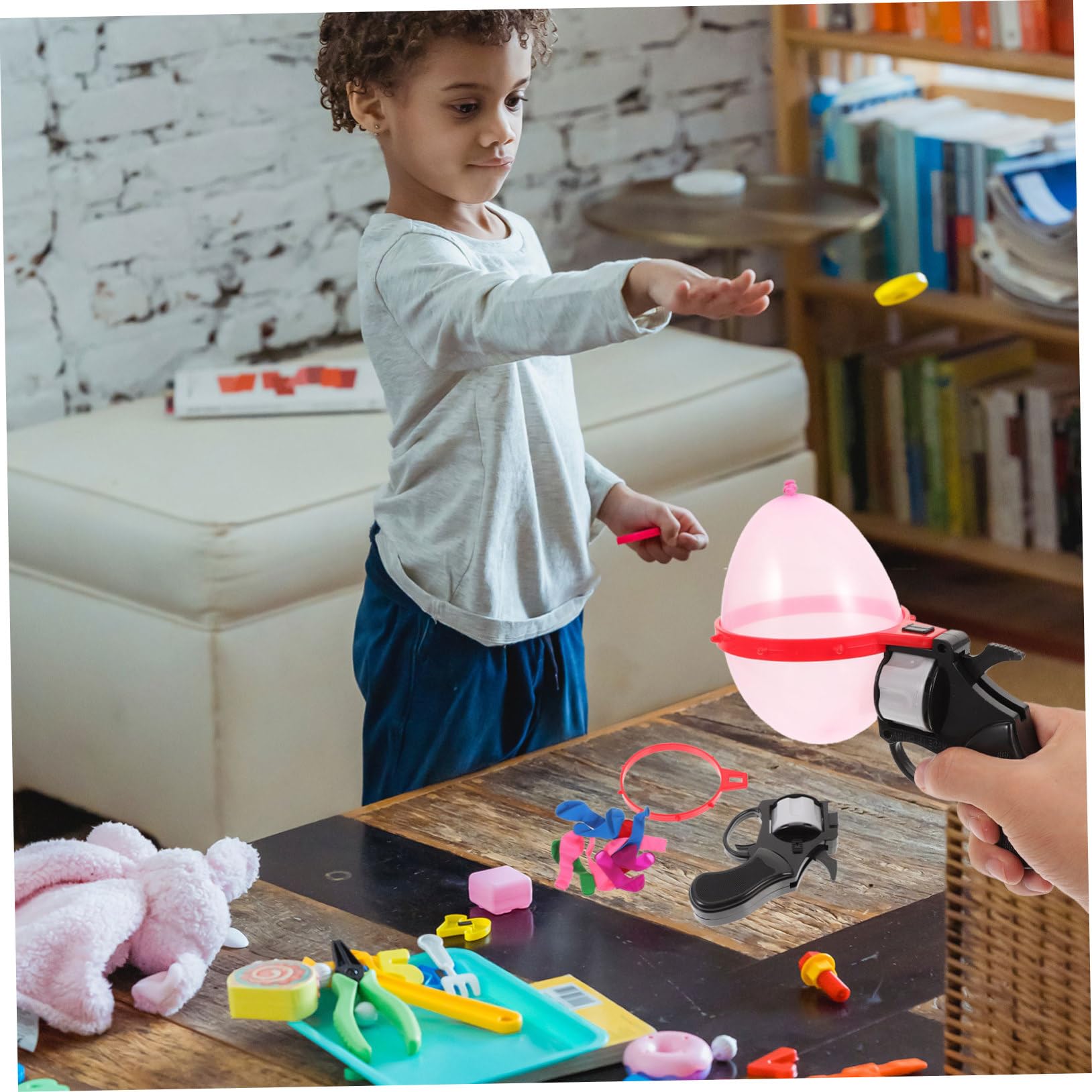 Wuztai Jeux de Fête, Jouets de Farce Roue Rotative de Roulette Russe, Kit de Jeux de Fête Interactifs avec Pompe à Ballons pour Événement d' Anniversaire en Famille, Fêtes à Thème pour Couples