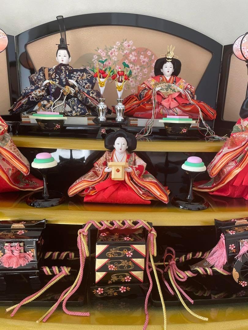 美品　原孝州　お雛様　雛人形　三段飾り　五人飾り　桜刺繍　光るぼんぼり 原孝州 お雛様 雛人形 三段飾り 五人飾り 桜刺繍 光るぼんぼり 五人