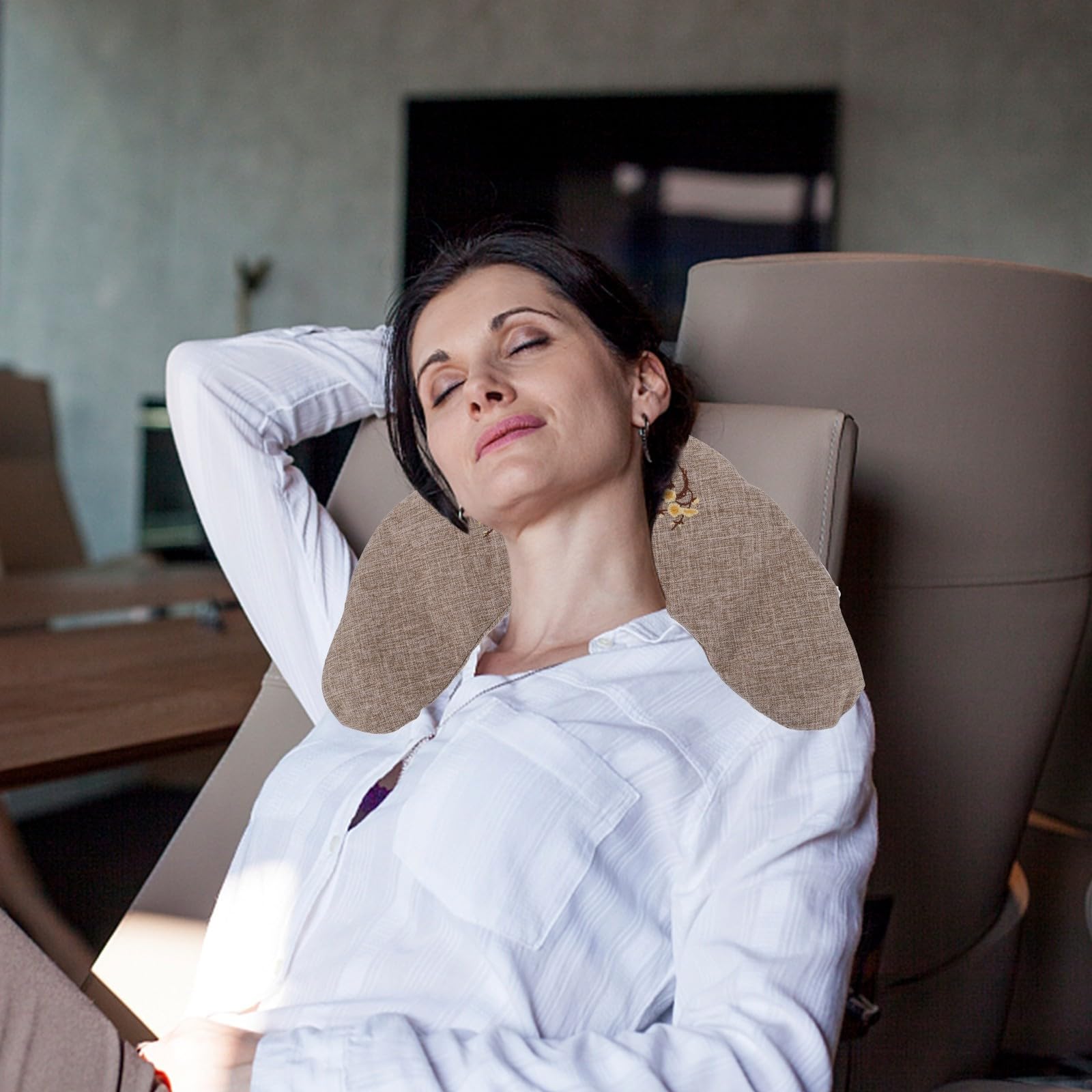Schmerzlinderndes Nackenkissen und Ergonomisches Design mit Wärmefunktion aus Stoff oder Beim für Physiotherapie zum Entspannen der Couch