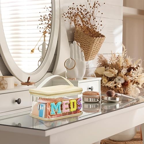 Miniatura 7 de Geetery Bolsa de Chenilla con Letras, Estuches de Viaje Meds Cheer Regalos para Porristas Bolsa de Cosméticos Maquillaje de Nailon Portátil Estilo