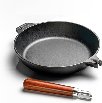 ROAR Official Cast Iron Frying Pan, 8.7 inches 22 cm, Removable Handle for Easy Carrying, Storage, Nitride Treatment, Rust Resistant, 0.18 inch 4.5 mm Thickness Brings Out Flavor, with a Trivet for IH, Bonfires, Gas Ovens, Outdoor Activities, Camping Skillets