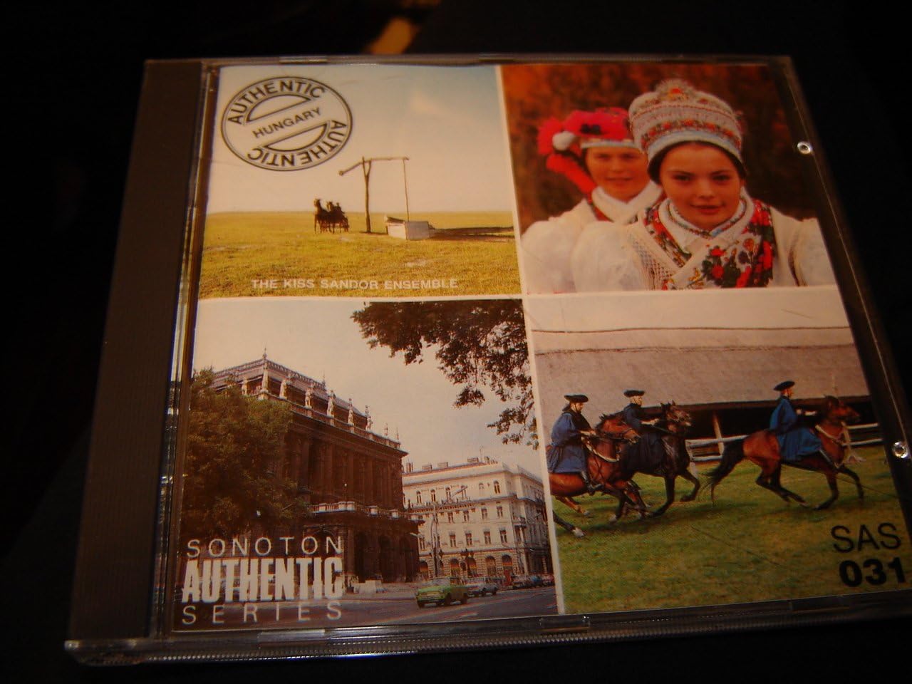 Sonoton Authentic Series / SAS 031 / Hungary / The Kiss Sandor Ensemble / Deep Water (Mely a Rima) / Friss A Rizsa (Trad, Arr.:N.Radic) / Fingers In My Pocket (Ha Benyulok A Kis Lajbim Zsebebe) / Cigany / Puszta / Hurt Dog / Flying Bumblebee / Andalgo / Cimbalom / Kaposi Czardas / Woman In Red / Flying Swallow (Szallj El Fecskem)