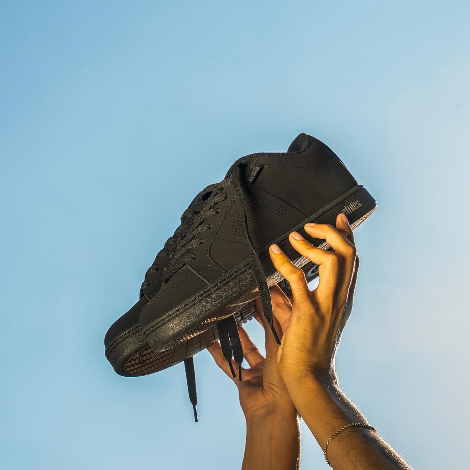 Etnies Kingpin Men's Skateboarding Shoe Classic Puffy Sustainable, Comfortable & Durable Footwear with Die-Cut EVA Insole