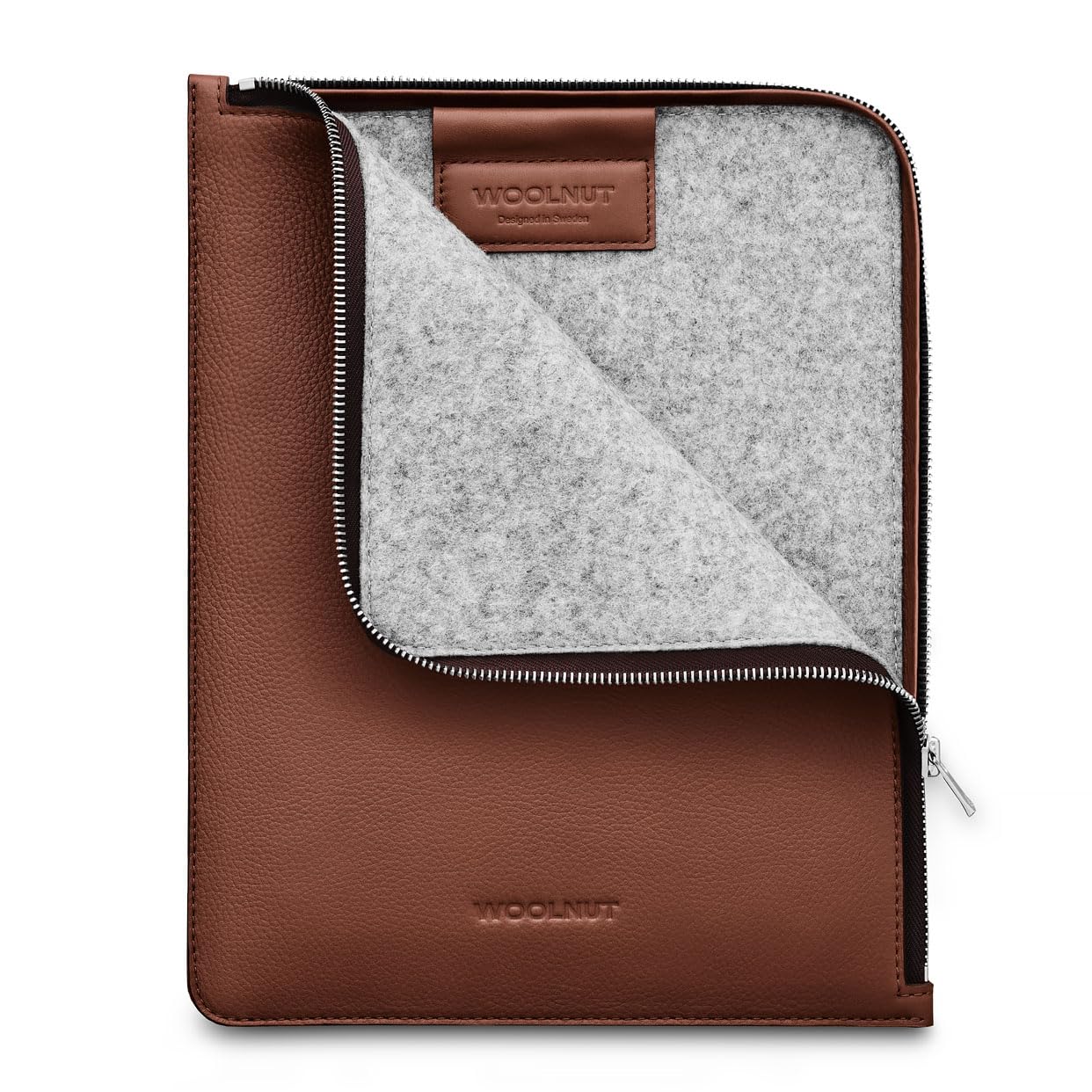 WOOLNUT Leder Folio f. iPad Pro 11 (M4/M5), iPad Air 11 (M2/M4) & iPad 10.9 (Gen 10) – Braun, Vollleder Hülle m. Reißverschluss & Stifthalter, passend f. iPad Pro/Air/10.9" Modelle 2018-2026