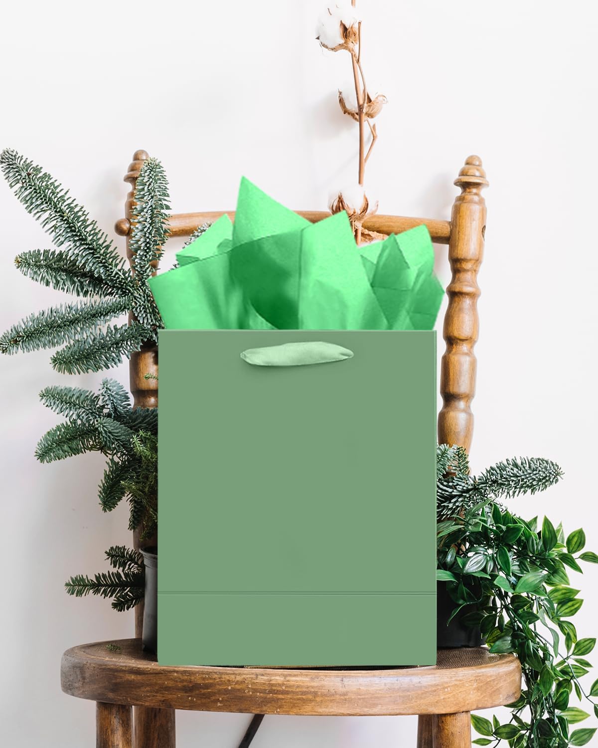 qiqee 24pcs Lake Green Gift Bags with Tissue Paper for Wedding, Birthday, Party Supplies-7.9"x4.3"x9.6" Medium Size Cardboard Gift Bags（24pcs Bags + Tissue Paper ）