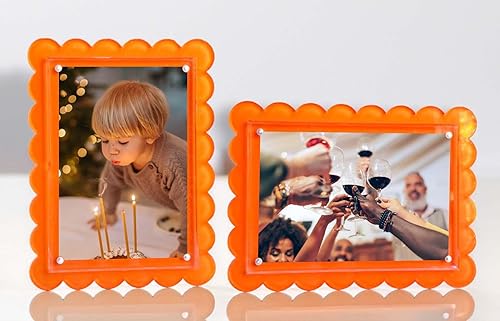 Miniatura 10 de Paquete de 2 portarretratos de acrílico transparente festoneado de 5 x 7 pulgadas, cierre acrílico magnético con agujeros dobles para exhibición