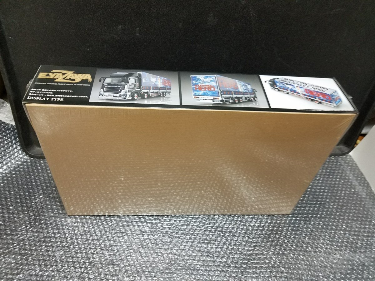 Amazon | 1 32 矢沢永吉 オリジナル トランスポーター プラモデル 三菱