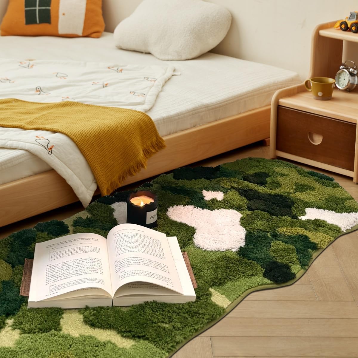 Moss Forest Bathroom Rug, Cute Cozy Green Plant Tufted Mat, Ultra Soft Microfiber, TPR Holder Backing, Absorbent Machine Washable, for Sink Bar, Shower and Bedroom, 19.7" x 31.5", Lawn