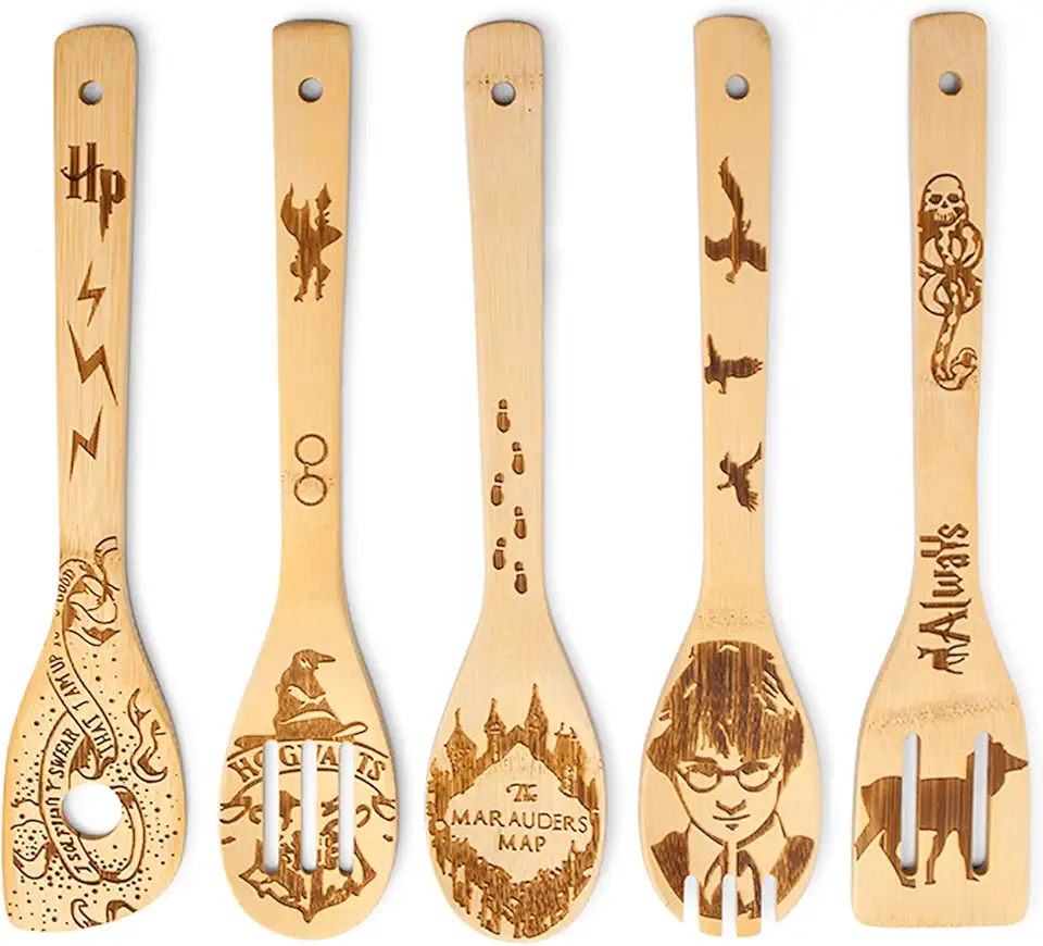 Magiska träskedar för matlagning och dekor