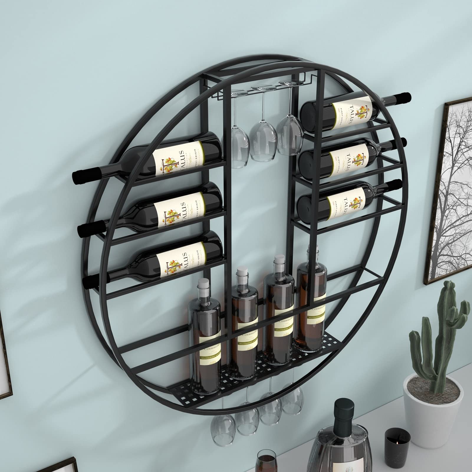 Porte-bouteilles de vin mural noir pour aménager un coin bar chic dans votre cuisine