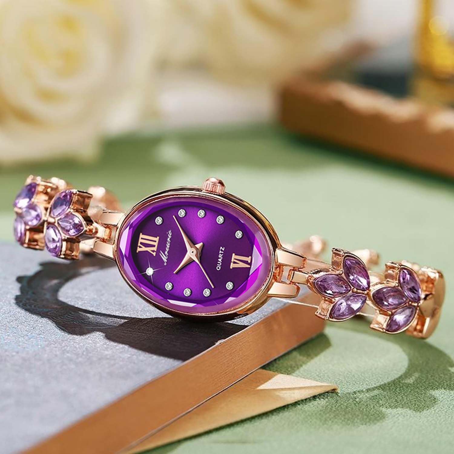 Orologio da donna con cinturino a forma di foglia