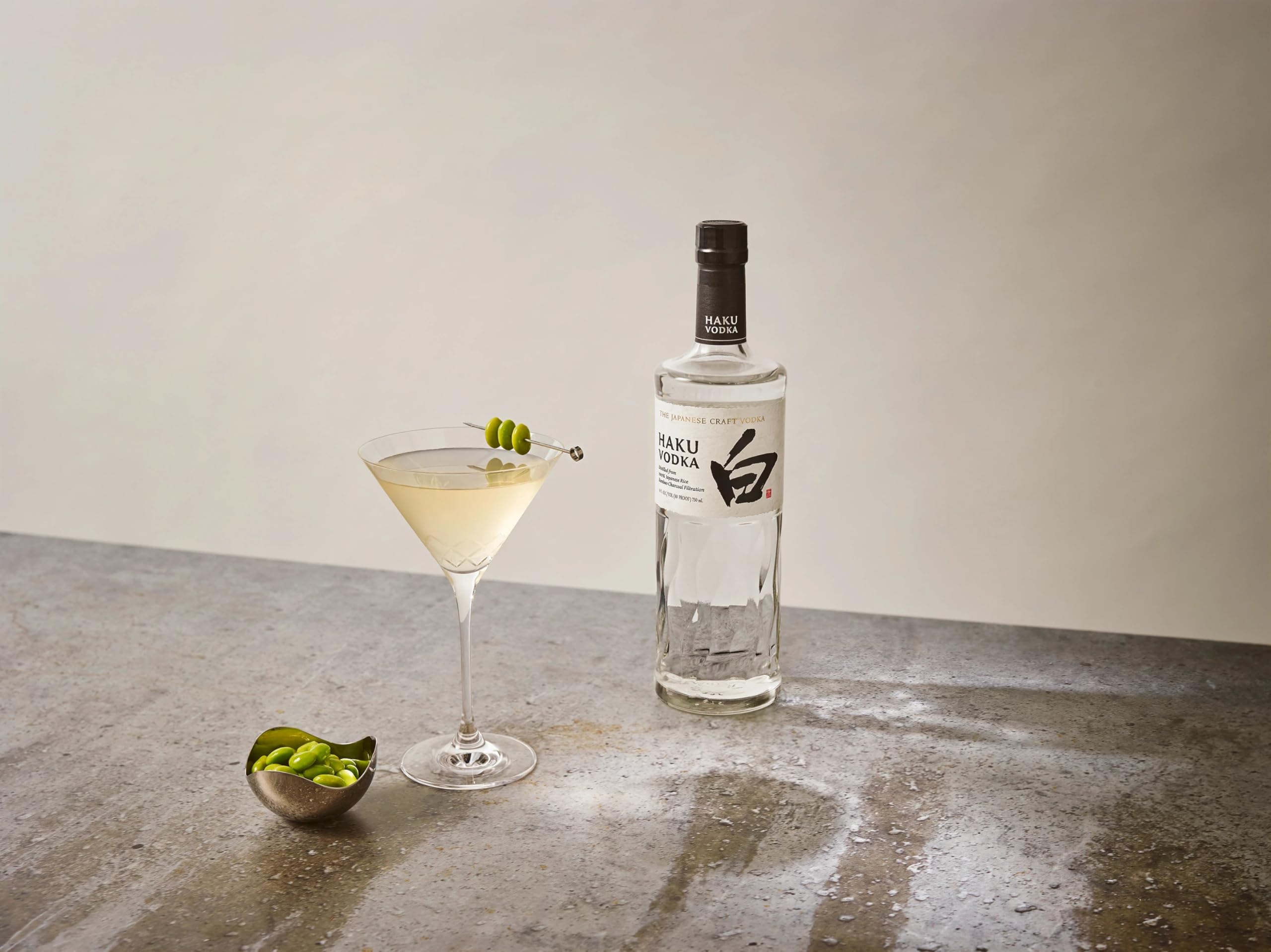Suntory Haku Vodka , Super Premium Vodka aus dem House of Suntory in Japan , aus japanischem Reis , 700 ml , 40 Prozent