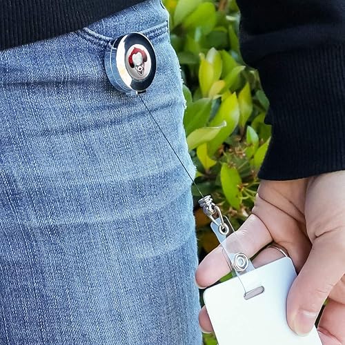 Miniatura 2 de IT Pennywise Come Home - Carrete retráctil de metal cromado con clip para tarjetas de identificación