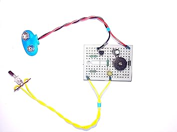 pke FIRE-RAIN Alarm Circuit in Breadboard, Use External Power Supply to Operate