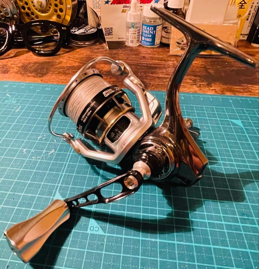 アブガルシア ゼノン 2500S 極美品　エアーステアハンドル無し アブガルシア ゼノン 2500S 極美 エアーステアハンドル無し BIORQPDG