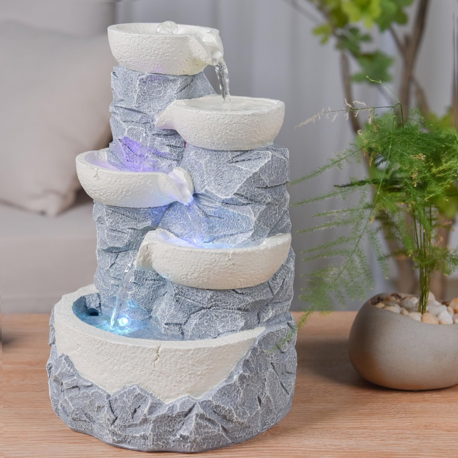 Fontaine d’Intérieur Cascade 4 Niveaux Jarre Effet Pierre Naturelle Lumière LED Coloré, Déco d’intérieur Zen et Reposant, Fontaine de Table, Idée Cadeau Exceptionnelle, H 31cm – Ganda Zen’Light