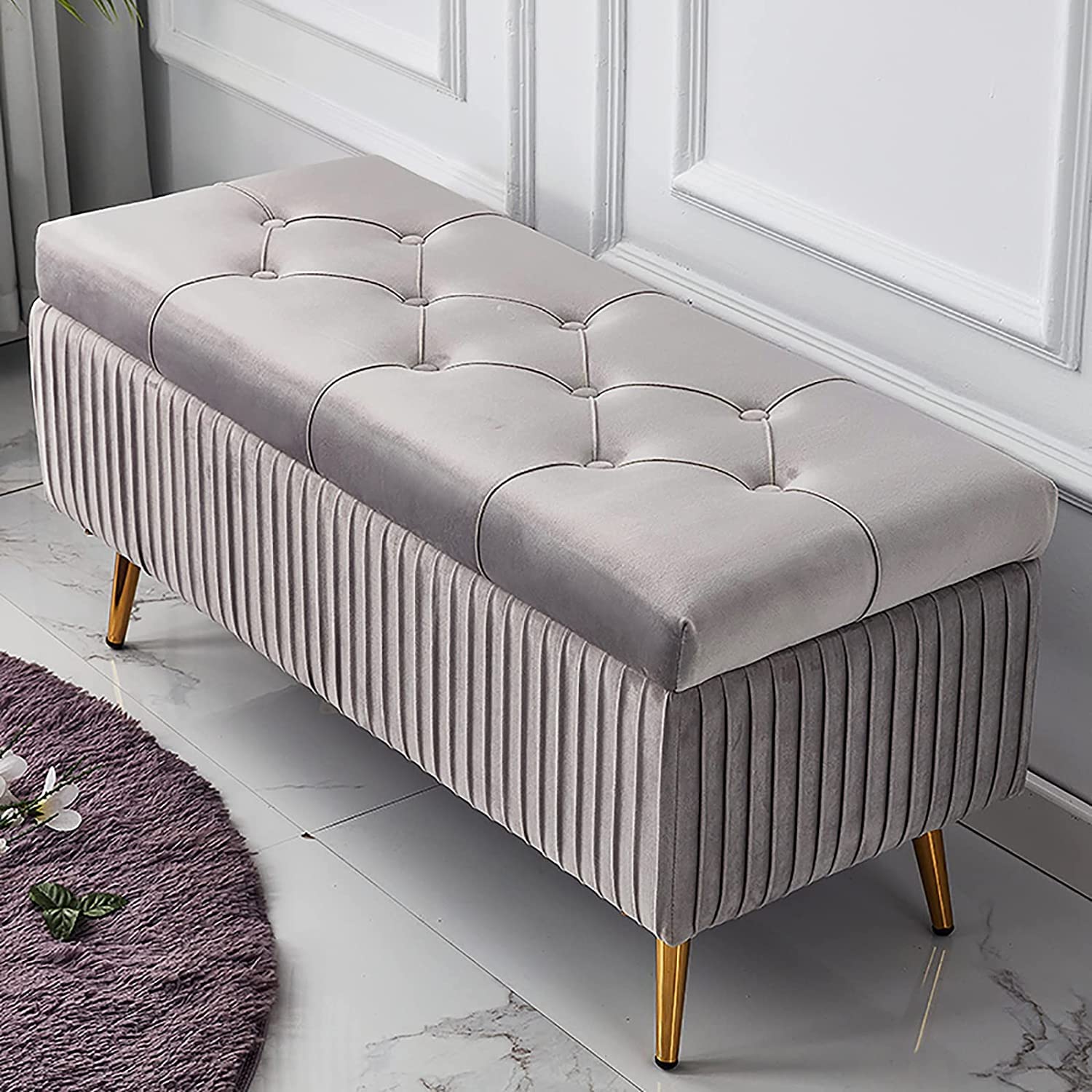 Banc de bout de lit de chambre pour ranger les oreillers et sublimer votre décoration
