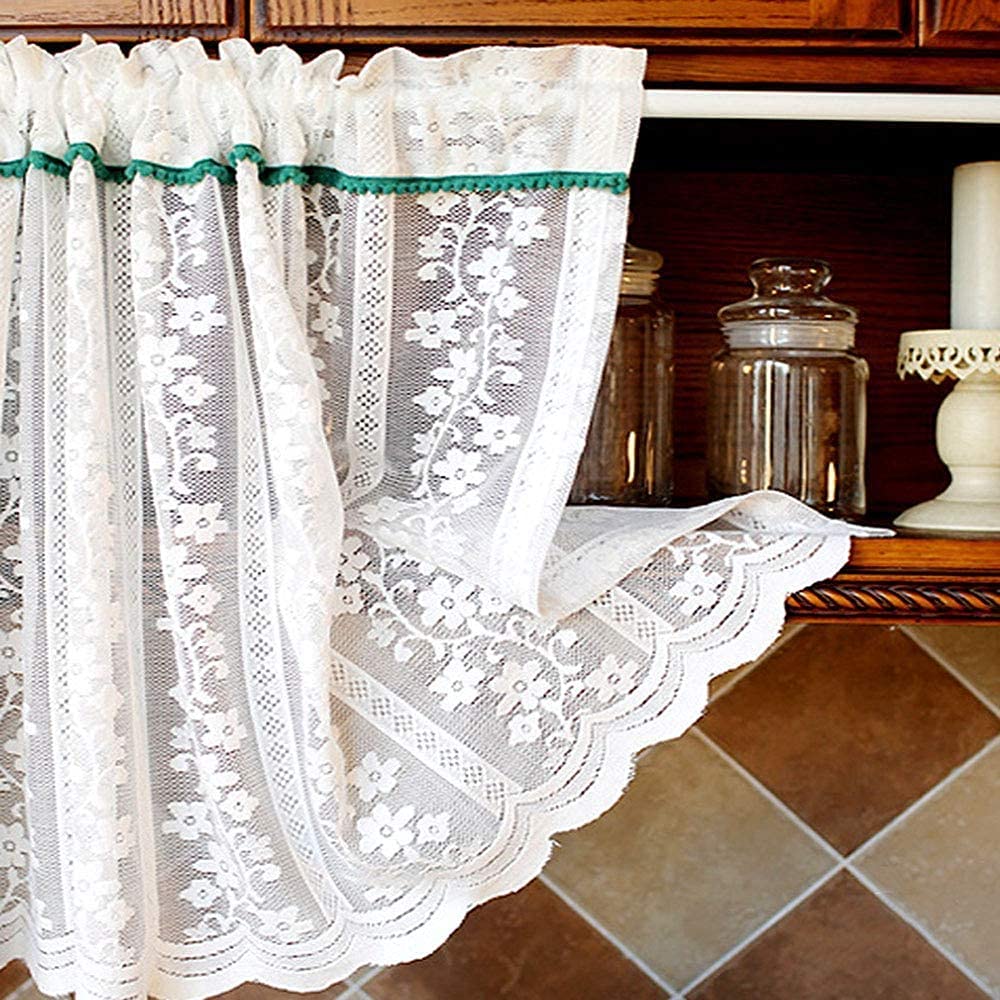 Cortinas de cocina rústicas estilo europeo para decorar tu ventana pequeña con encanto
