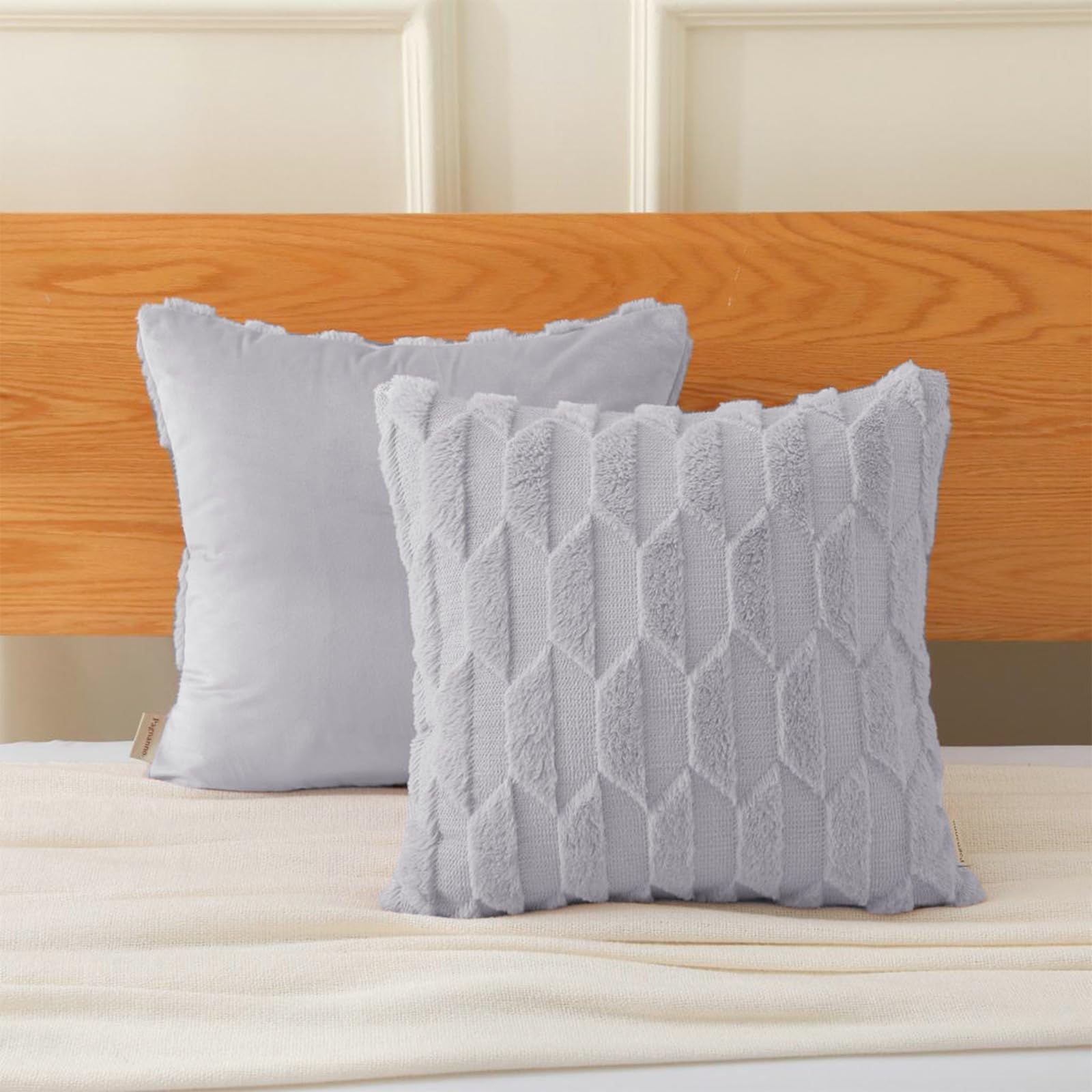 Pagnanno. Set of 2 & 4 Soft Velvet Cushion Covers 45x45cm(18x18 Inches) D7 Throw Pillowcases Square Covers for Chairs,living room,bedroom with Invisible Zipper (45x45cm (18x18inch), Light Grey, 4) โ image 1
