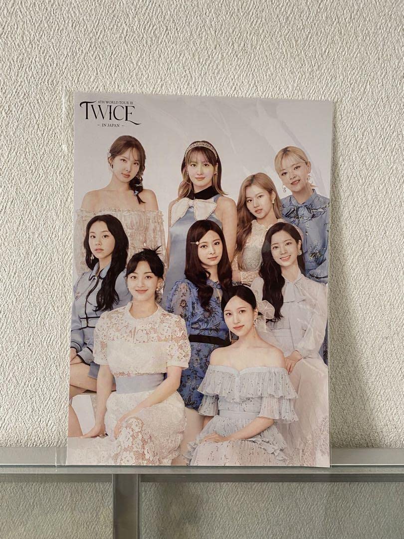 Amazon.co.jp: TWICE 4TH WORLD TOUR Ⅲくじ ポスター : Toys & Games