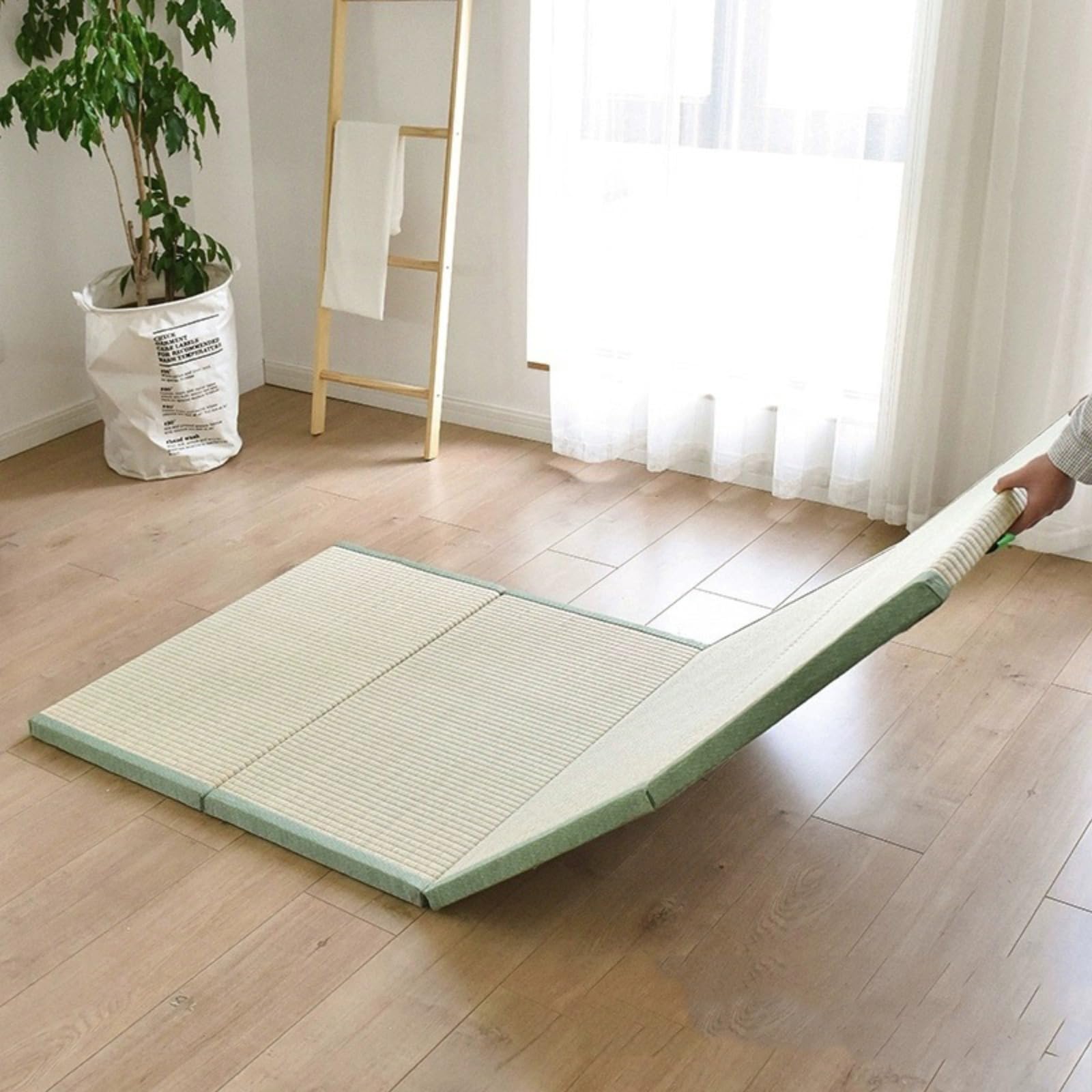 Natürliche Tatami-Matte aus Schilfgras, 4-Fach Faltbares Design, Traditionelle Bodenmatte, 75x200x3.5cm