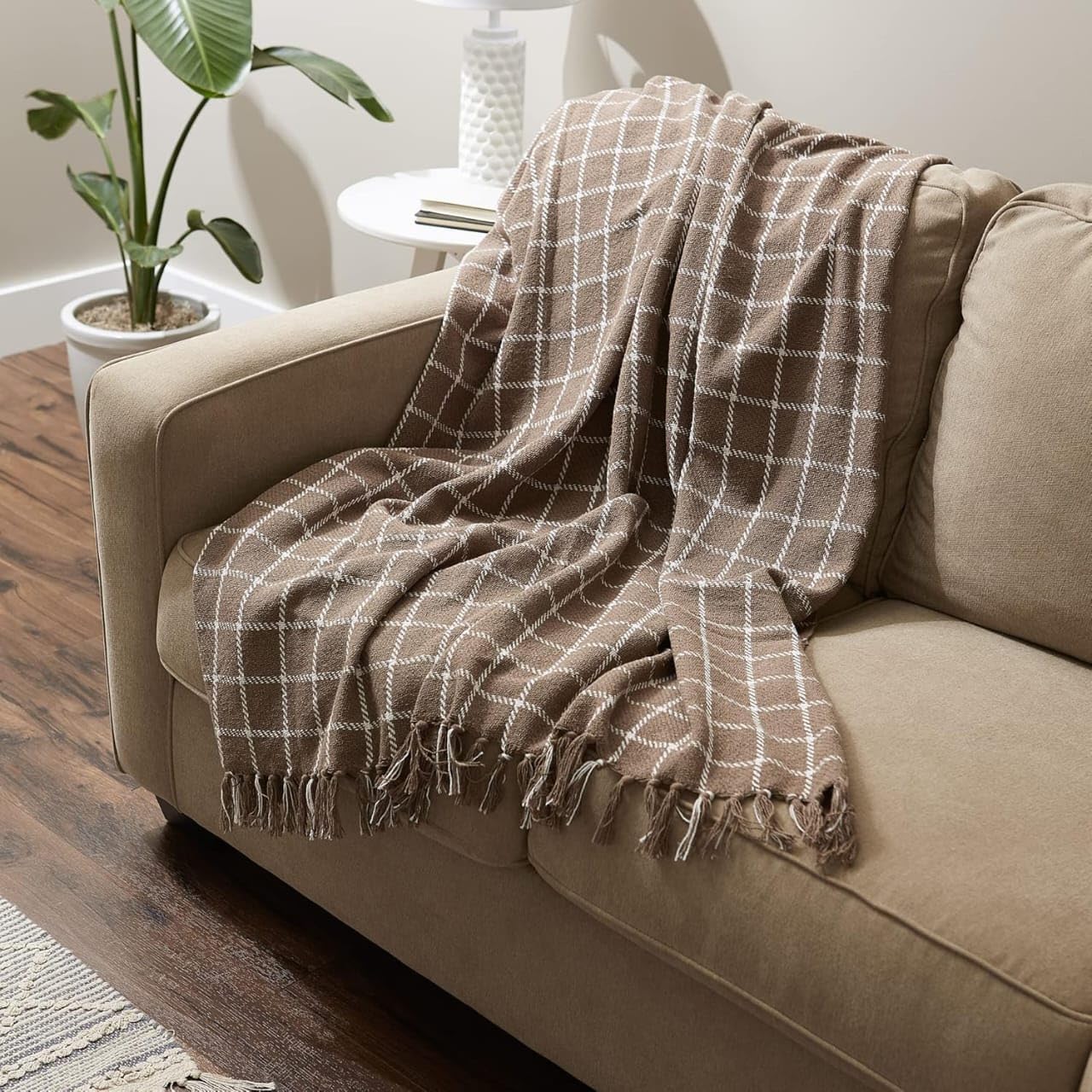 Tarantaran 100% Cotton Throw 50 X 60 Inches Decorative Living Room Couch and Sofa Knitted Blanket with Tassels Chevron, (Brown- 127 X 152 Cm), 200 TC-image-10