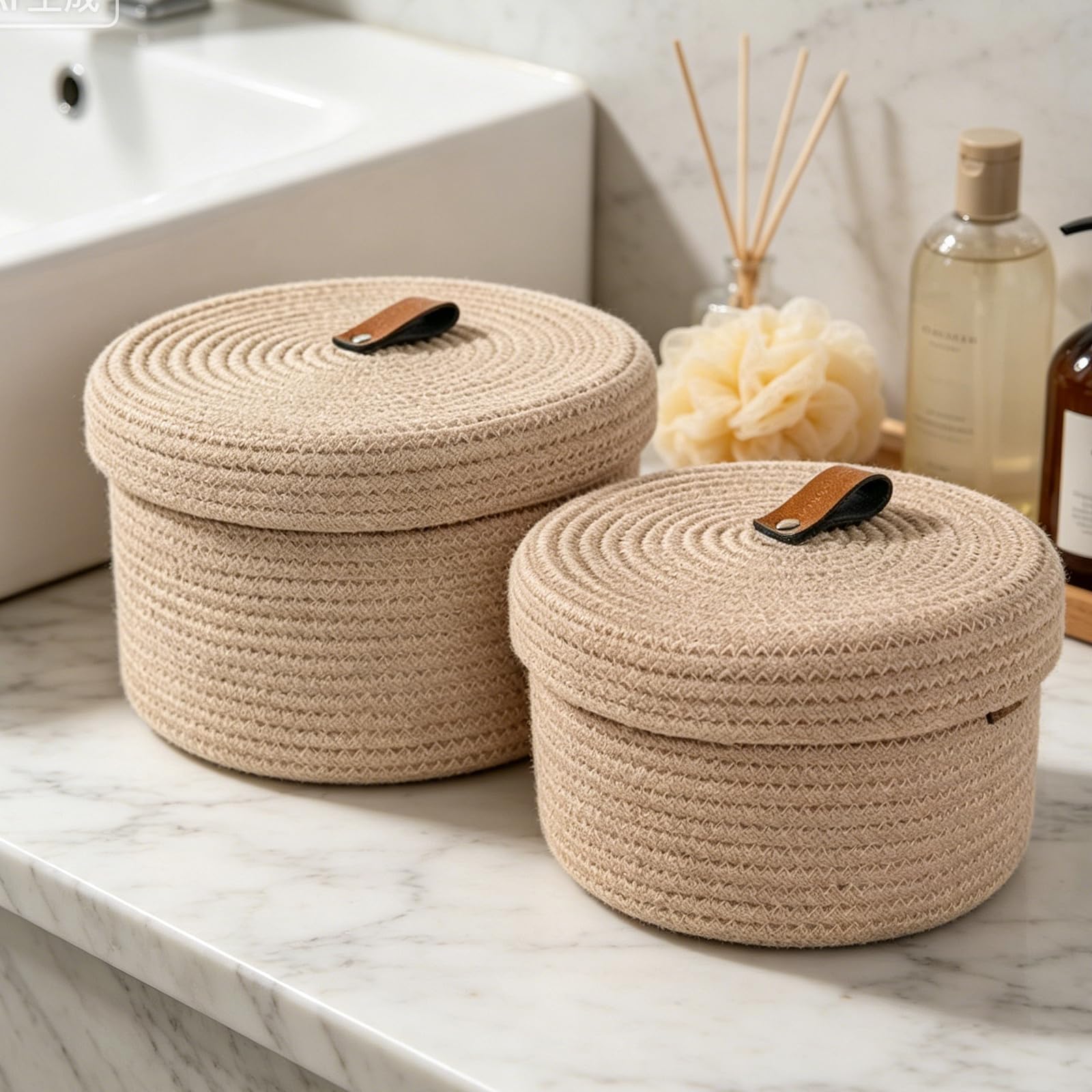 2 Pezzi Cestino Portaoggetti con Coperchio, Cestini in Corda di Cotone con Coperchio, Cesto Intrecciato Lavabile, Cestino Multifunzionale per Soggiorno, Bagno, Ufficio, Decorativo