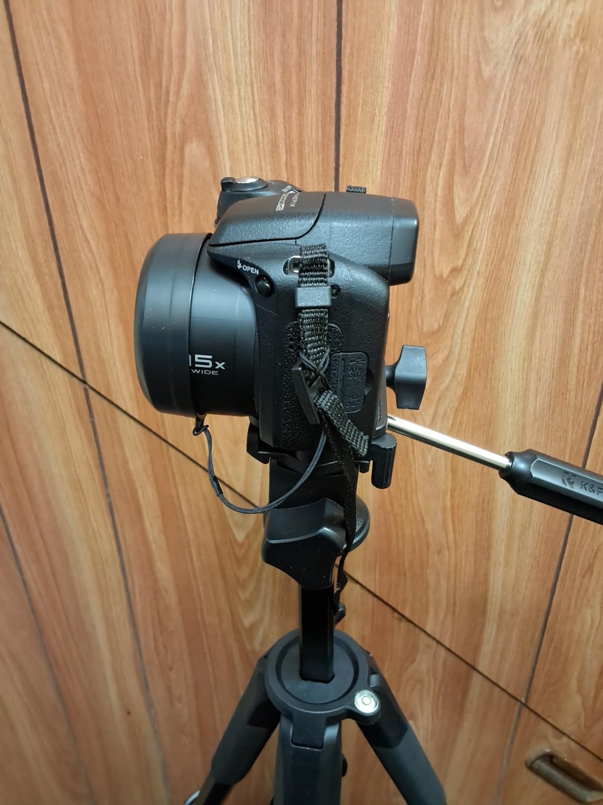 Versatile Good Value Tripod