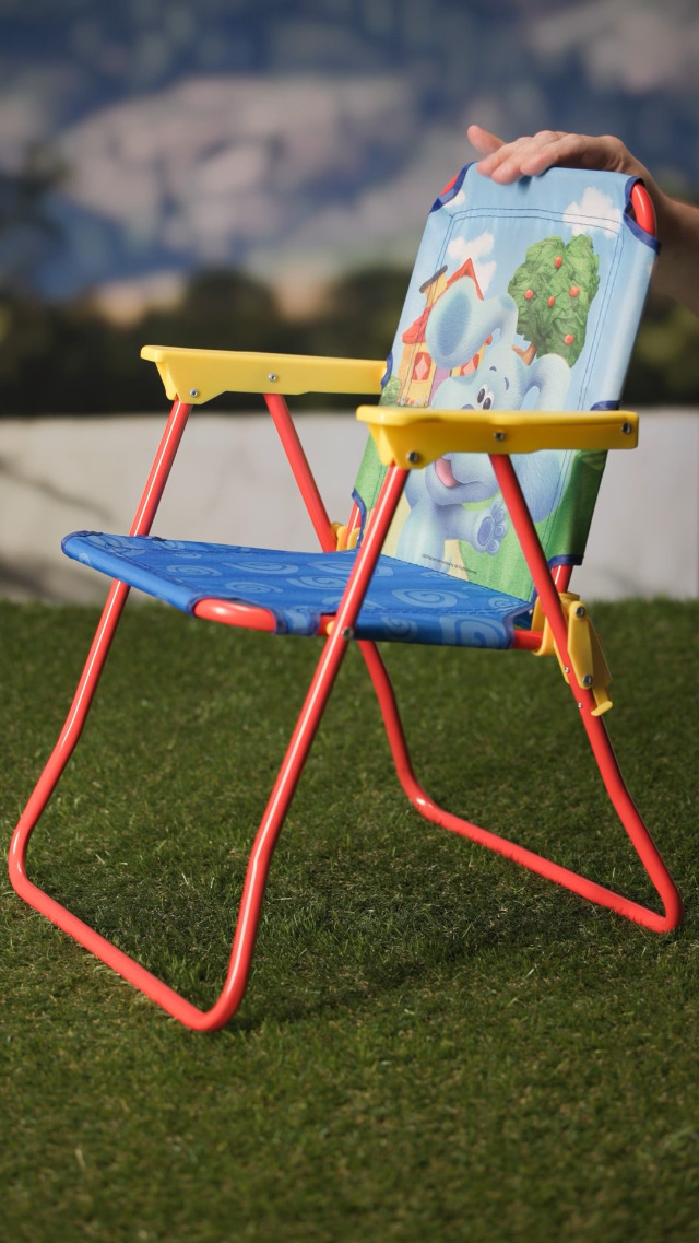 Amazon.com: BLUES CLUES Kids Folding Patio Chair : Patio, Lawn
